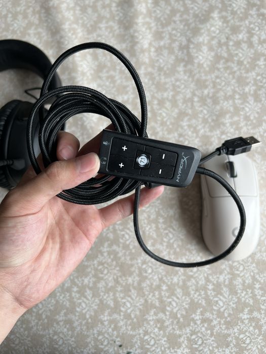 Продам Мышь Logitech Pro X Superlight и Наушники HyperX Cloud III