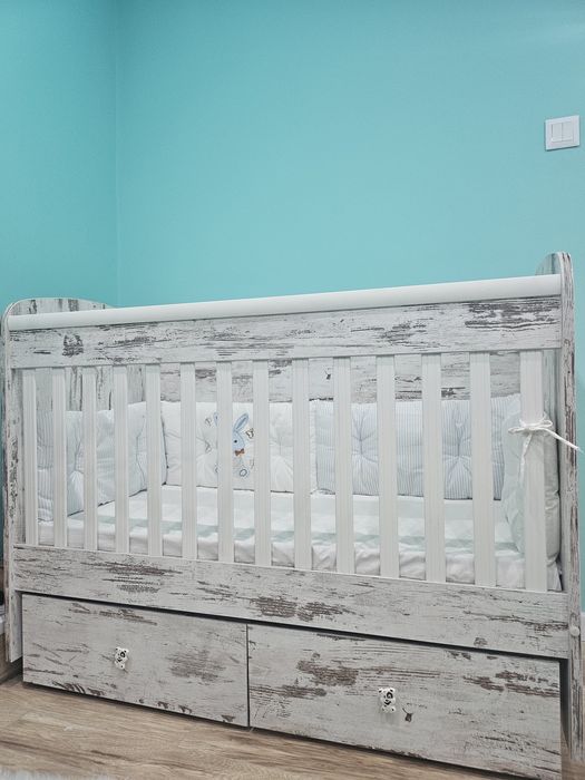 Бебешка дървена кошара