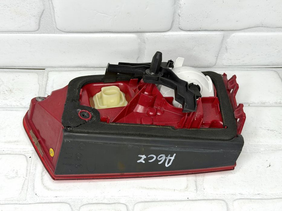 Ляв вътрешен стоп AUDI A6 4G 4G9945093B