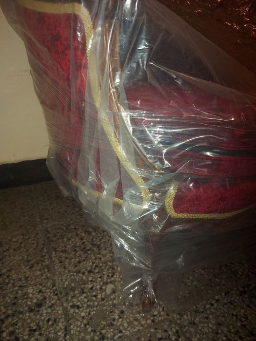 Старинен диван от орех