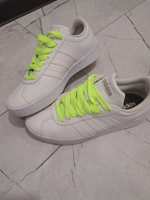 Оригинални маратонки Adidas