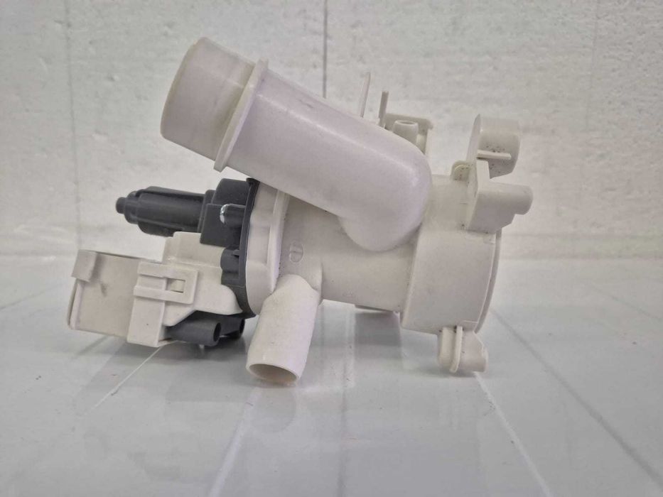 Pompa evacuare masina de spalat Candy 43041796 cod / C138
