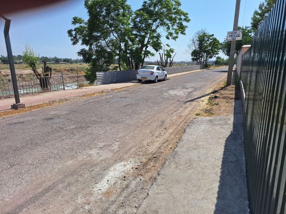 Продажа готовый дом Янгибазар центр 520кв.м 4 комнаты 90000у.е