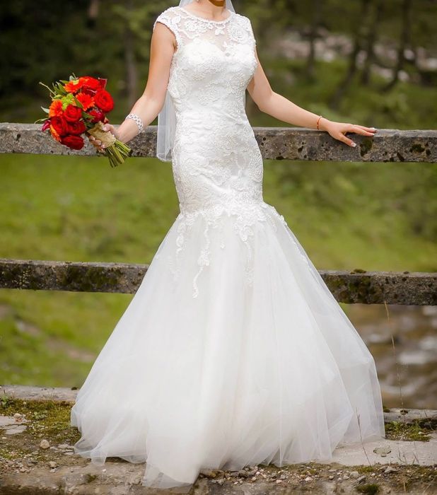 Vând rochie de mireasă