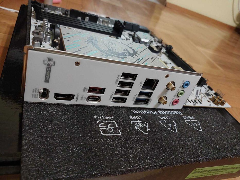 Ryzen 7 7700X+ MSI B840M Gaming Plus WI-FI 6E