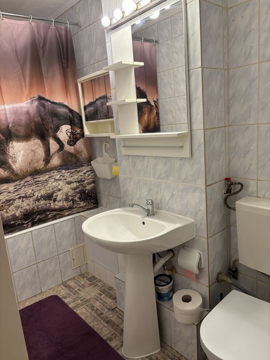 Vand apartament 2 camere,54 m,decomandat,patrer inalt