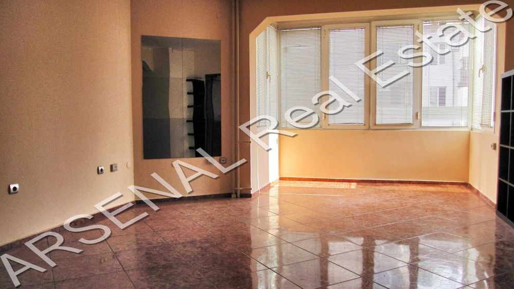 Дава се под наем Офис в София, Център - 90 кв.м за 548.25 € - Снимка #4