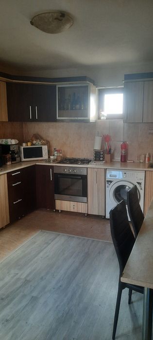 Casă de închiriat!