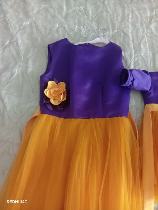 Продам платье мама и дочь.