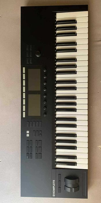 Native Instruments Komplete Kontrol S49 MK2 | Отлично състояние |