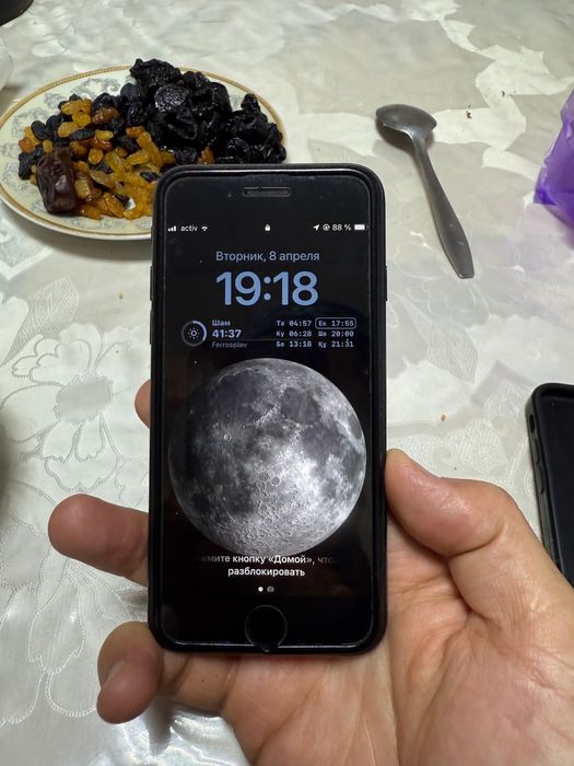 Айфон се сатылады 64гб