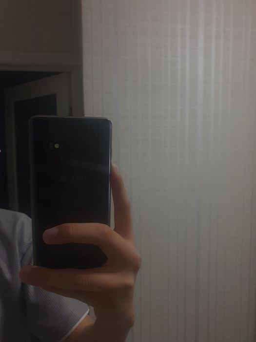 Продам/обмен самсунг s10