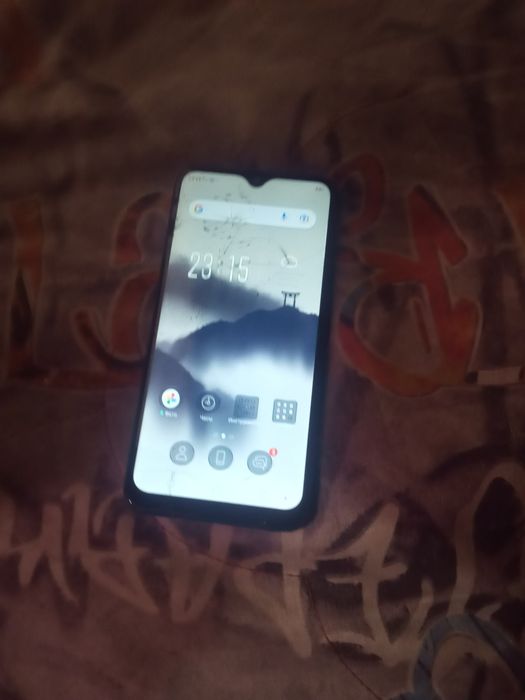Oppo AX7  разбит