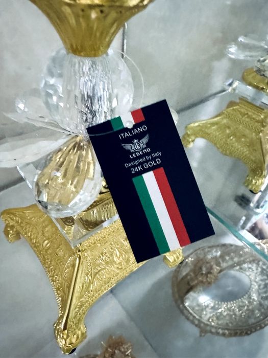 stenka sotiladi salkam yangi.600$ ga olingan kelishtirib beraman.