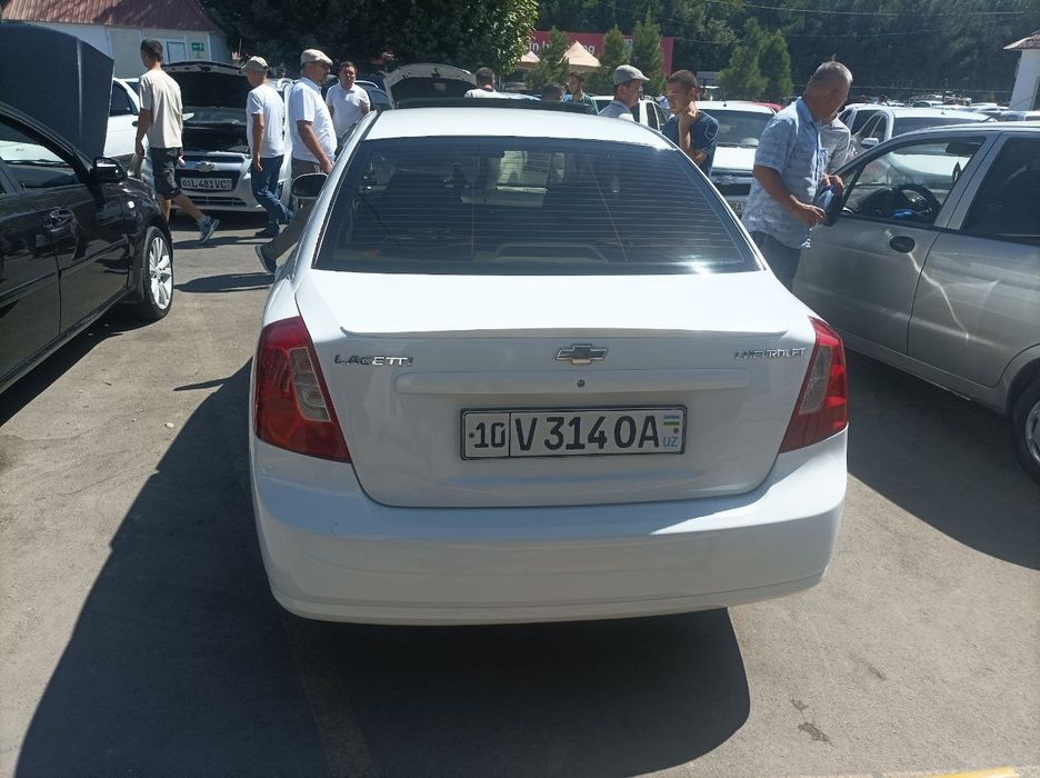 Продаю Ласетти18матор