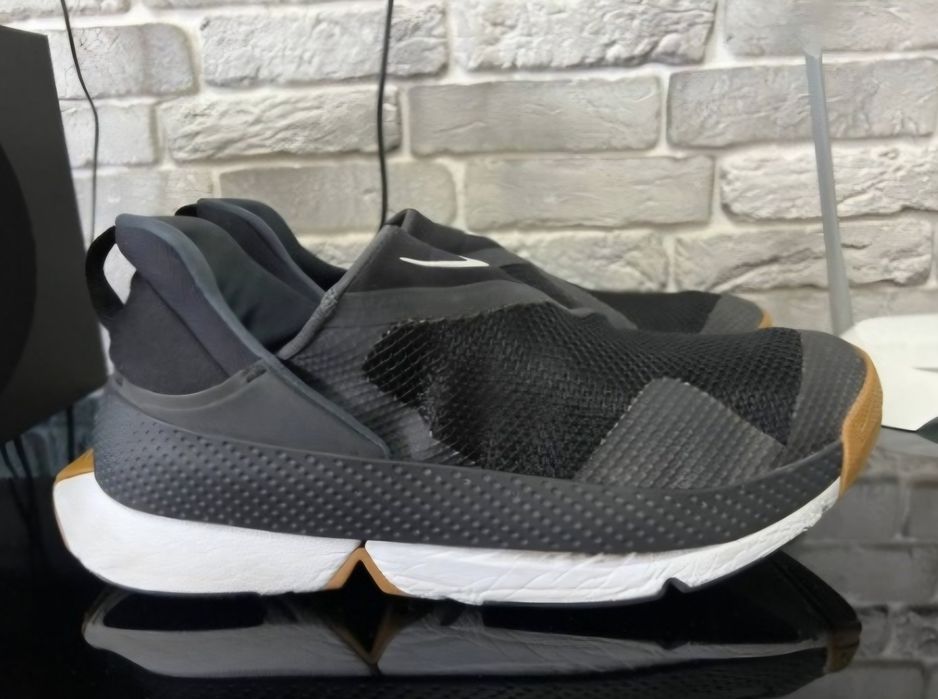 Оригинальные Nike Go FlyEase