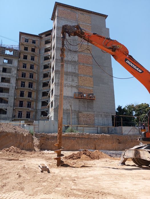 бурение скважин для свай, армирование