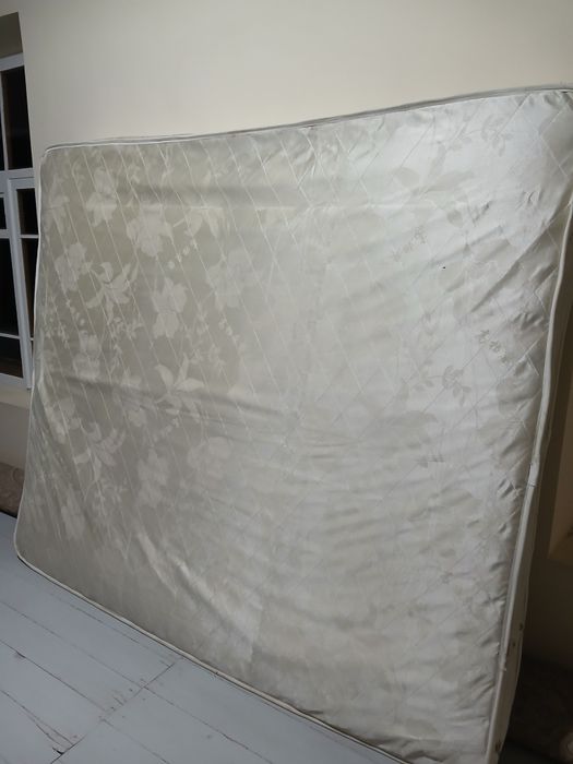 Матрас  холати  яхши 1