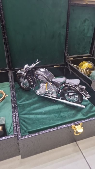 Коллекционная Модель мотоцикла Model Motorcycle BMW Series R2 1932 - R