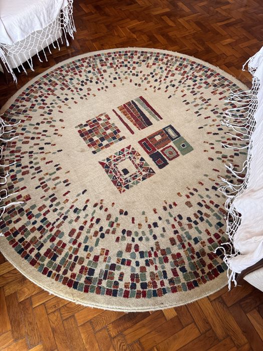 Covor rotund si colorat