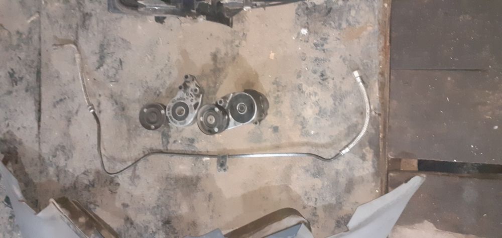 Ауди100с4 запчясти