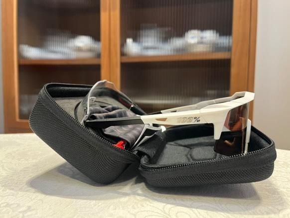 Солнцезащитные очки 100percent