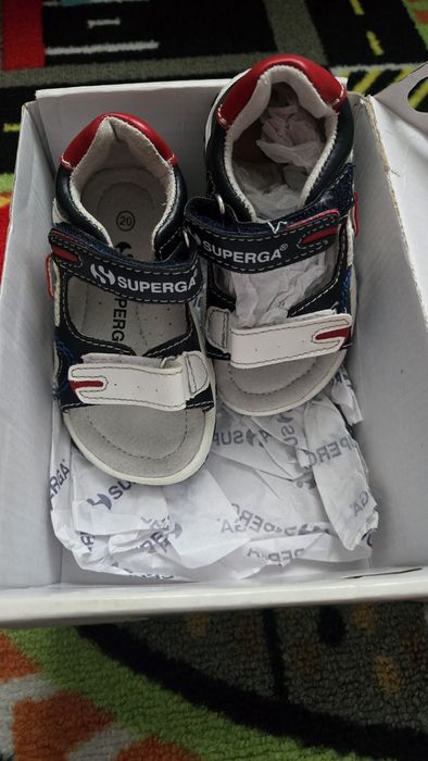 Нови сандали 20 номер