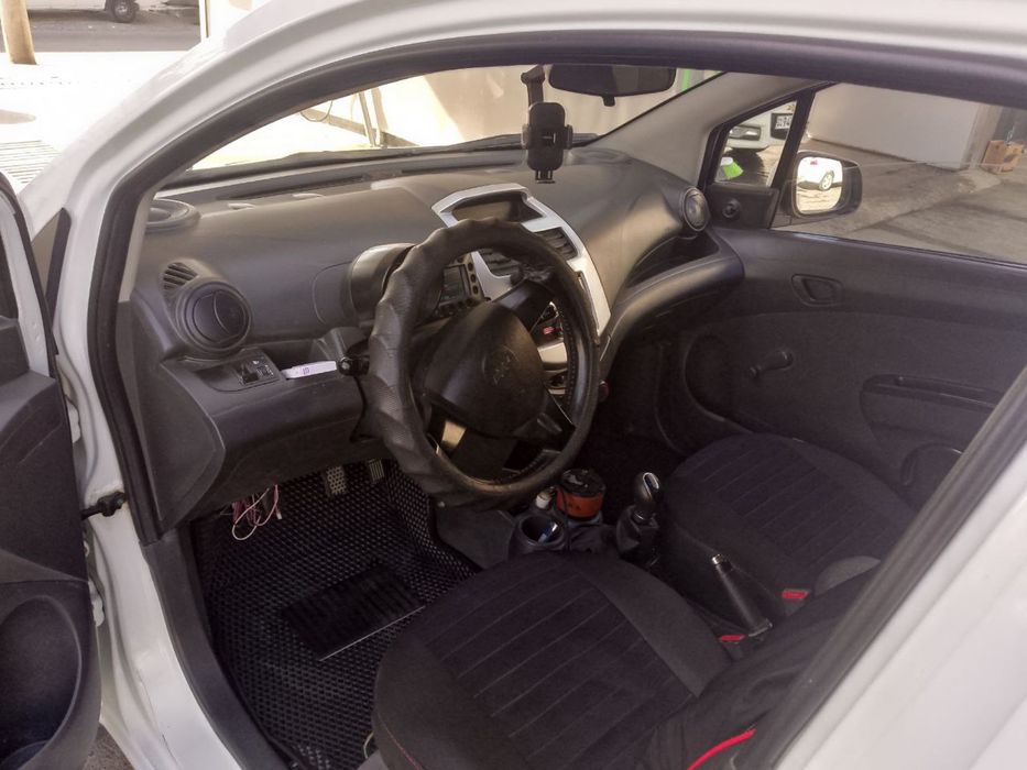 Spark mashinasi sotiladi