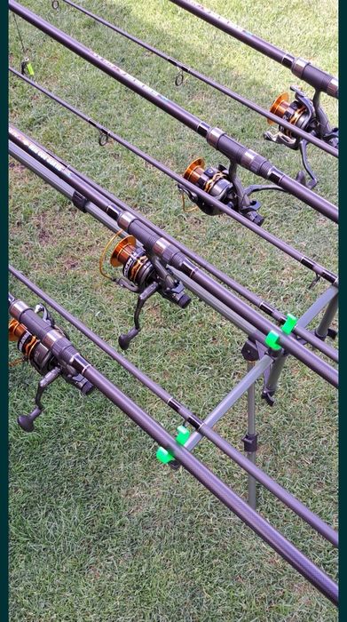 Set 4 Lansete Carbon 3,90 m, 4 Mulinete Fascinate 8000,Rod Pod Echipat