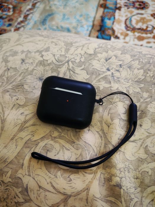AirPods sotiladi