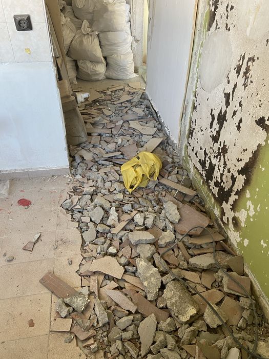 Кърти Чисти Извозва