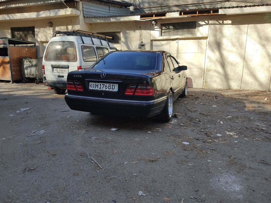 Mersedes 210 xolati zor