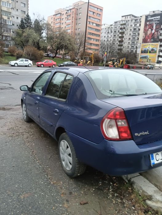 Vând Renault simbol an 2008 benzina și gas