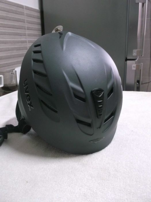 casca shi adulti uvex, ca noua