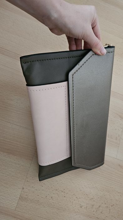 Нов клъч кафяво с розово