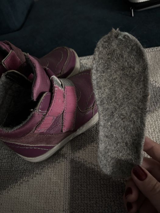 Продам ботинки весна осень