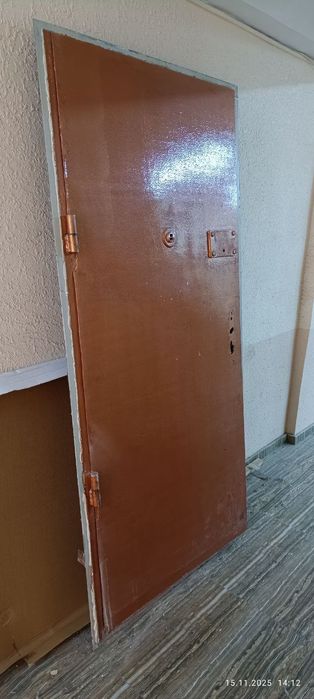 Железная дверь срочно