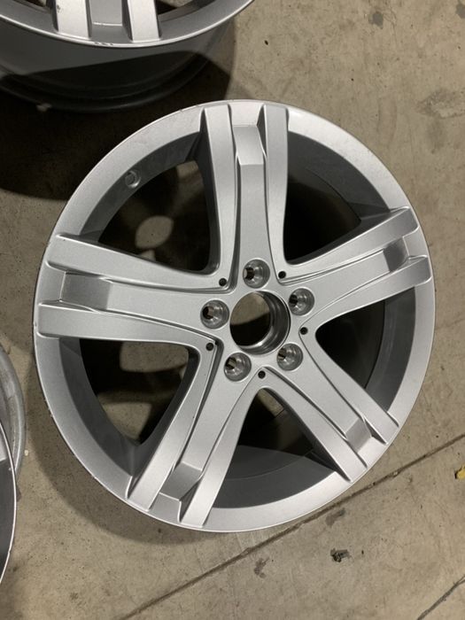 Jante originale Mercedes A B C E Class GLK pe 17 Zoll (NOI)