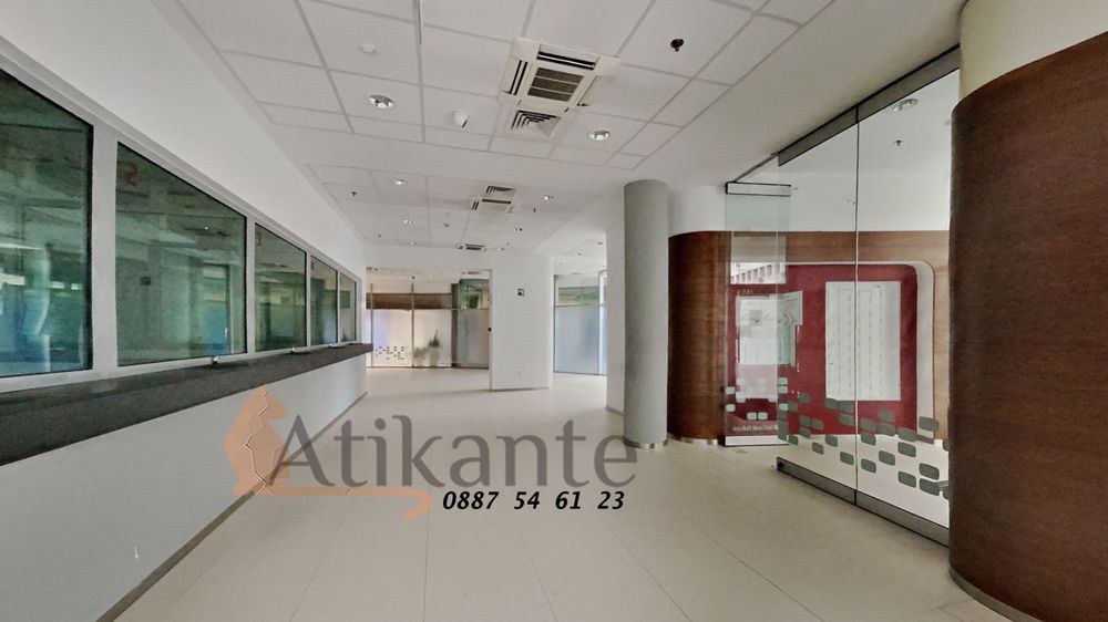 Дава се под наем Офис в София, Център - 325 кв.м за 5510.55 € - Снимка #10