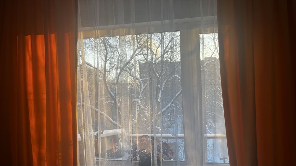 Продам штор в отличном состояний