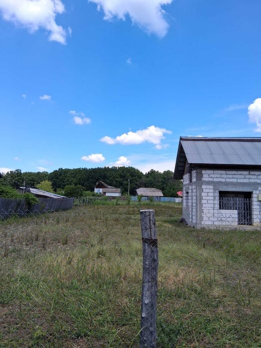 Casă cu teren de vânzare – 2.011 mp – Dogari, Comuna Ciomăgești, Județul Argeș | Se vinde proprietate situată în satul Dogari, comuna Ciomăgești