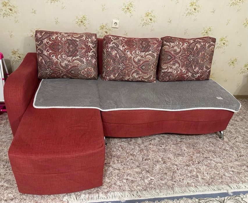 Продам два дивана за в отличном состоянии