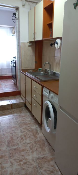 Proprietar închiriez garsonieră