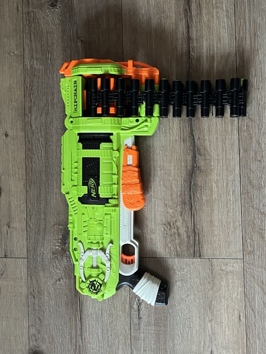 Нерф зомби цепевик