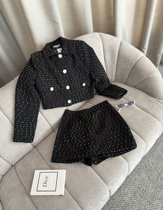 Комплект букле, сет букле, пола-панталон и яке