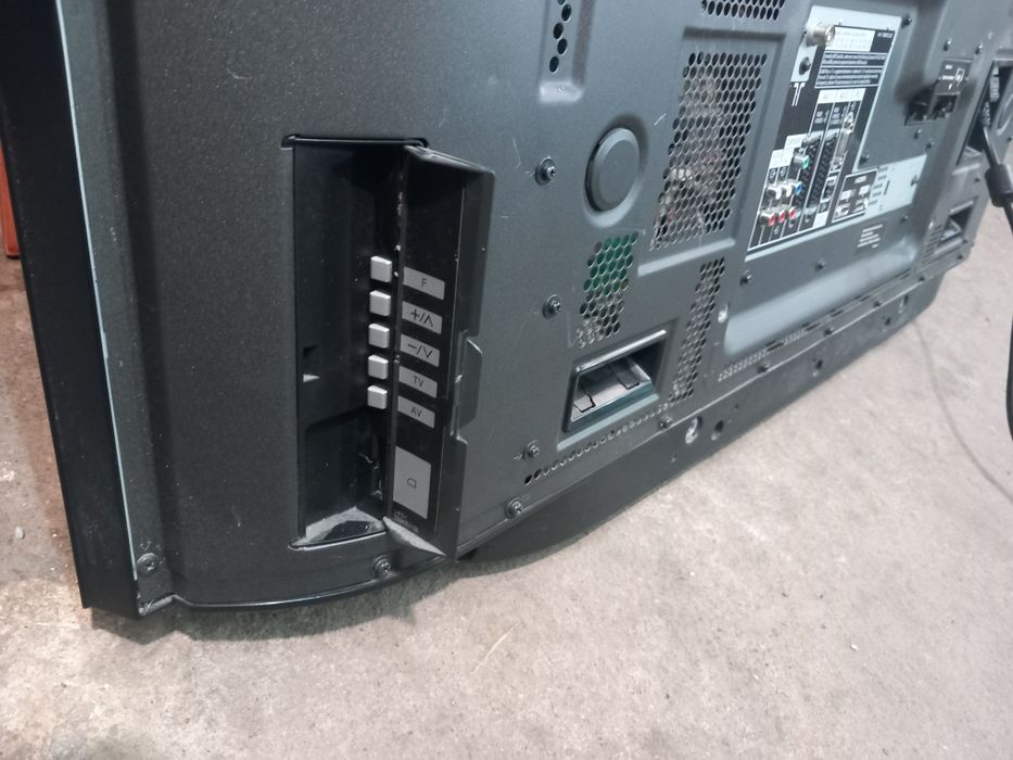 ТВ ПАНАСОНИК43инча,няма забележки,цената е вевро