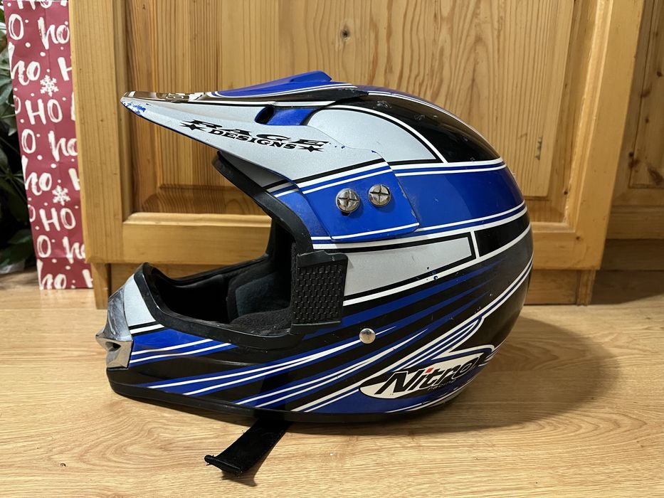 Продавам кросова каска