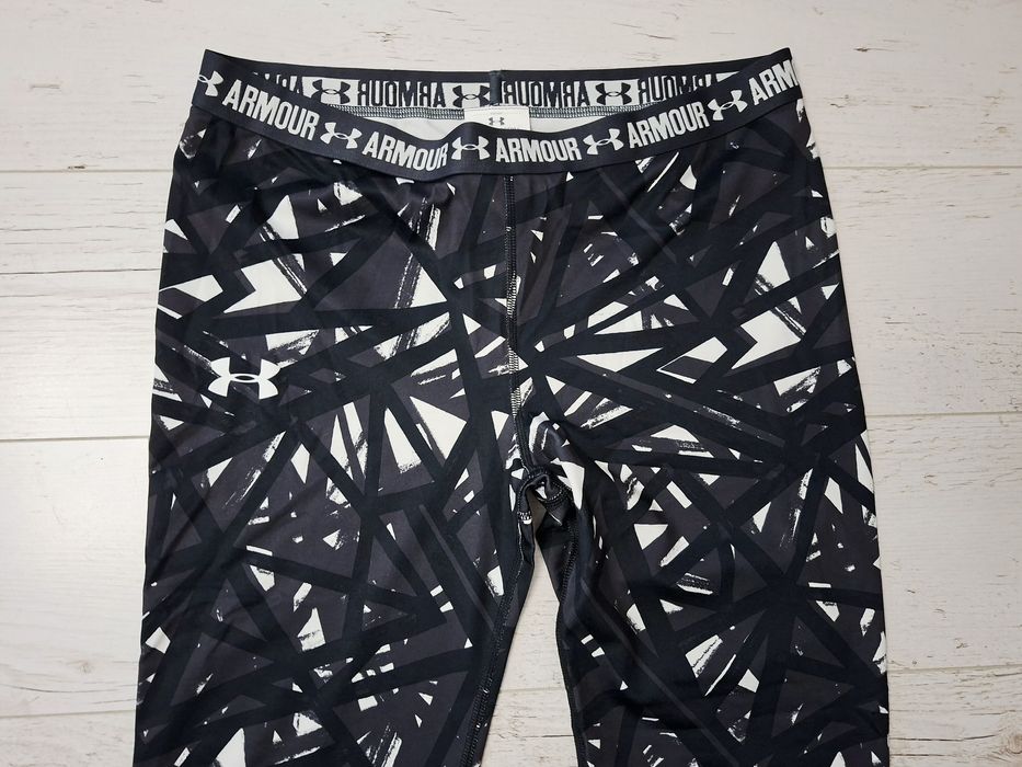 Under Armour-Ориг. Дамски клин Нов!!!