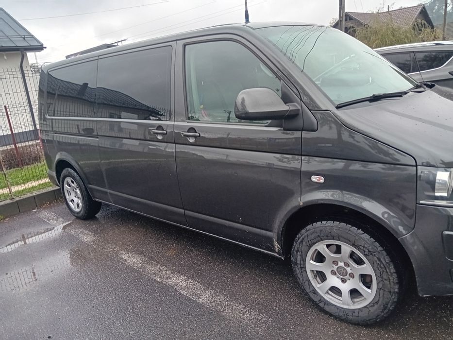 Se vinde autoturismul familiei