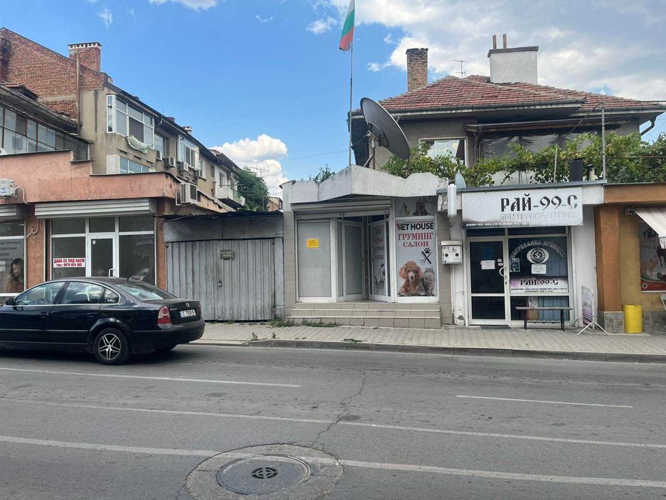Офис / ателие под наем в центъра на Казанлък – 10 кв.м., след основен ремонт